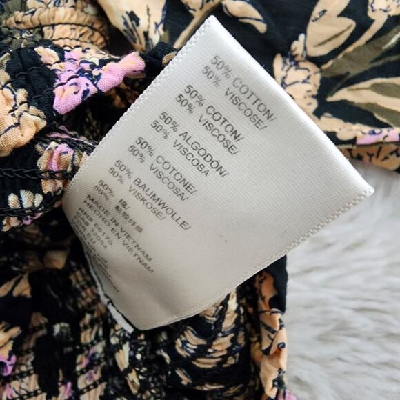 Free People East To West Smocked Floral Off-Shoulder Long Sleeve Top - Picture 10 of 14